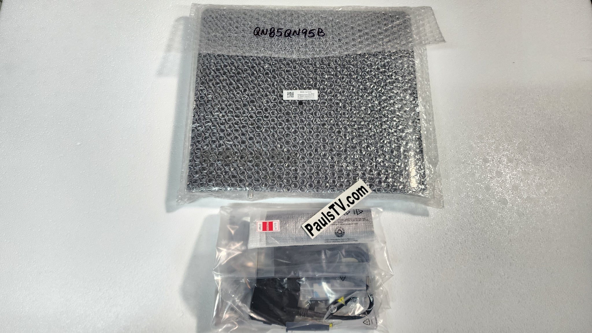 Samsung One Connect Box BN96-54787N and Accessories Bag BN96