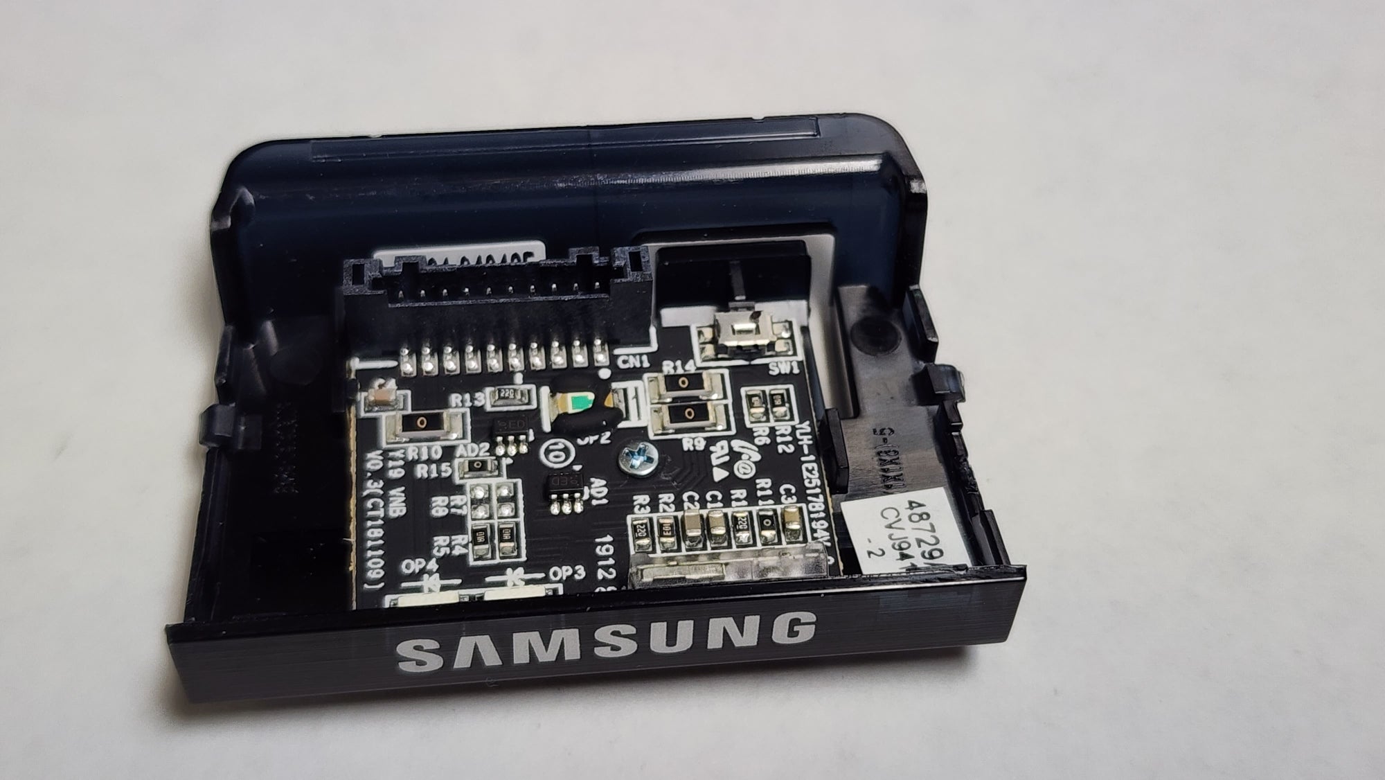 Samsung BN96-48729A P-Function Board / IR Remote Sensor, Power